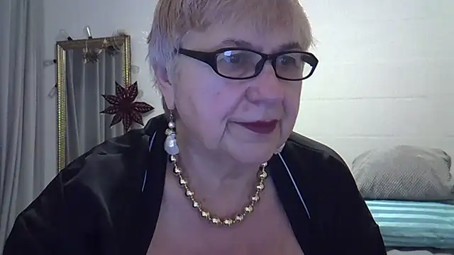 SweetCherry27 online show from February 14, 4:13 am