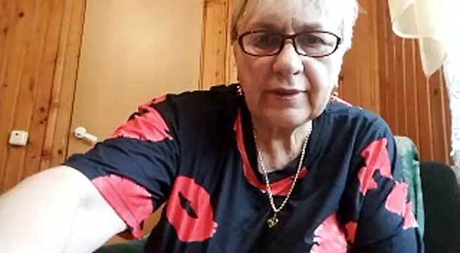 Snapshot of SweetCherry27 chatting on June 20, 4:56 pm SweetCherry27 online show from June 20, 4:56 pm