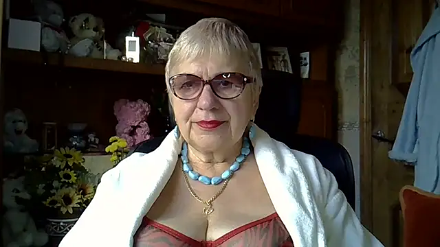 SweetCherry27 online show from October 31, 5:37 am