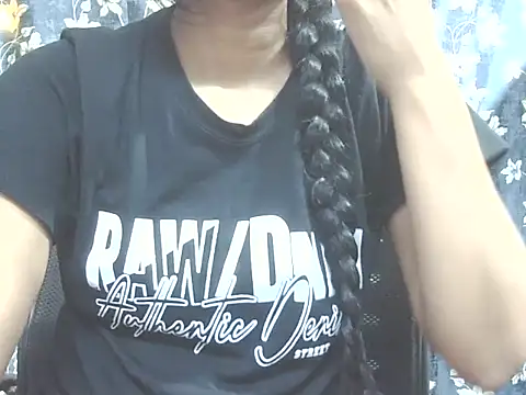 Supriya201 online show from June 30, 3:01 pm