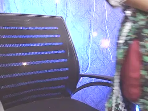 Supriya201 online show from February 24, 1:10 pm