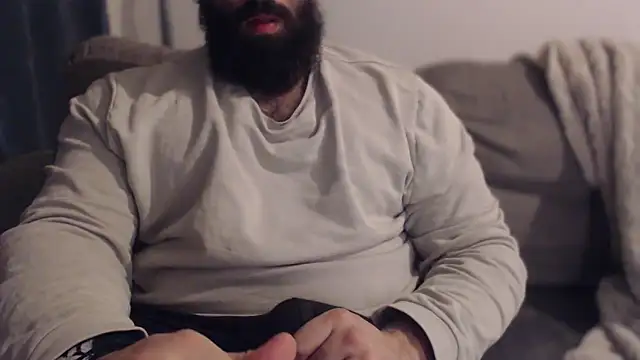 hugemachohandsome online show from December 22, 10:10 pm