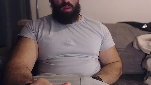 hugemachohandsome online show from December 19, 10:01 pm