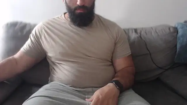 Snapshot of hugemachohandsome chatting on June 23, 5:05 am hugemachohandsome online show from June 23, 5:05 am