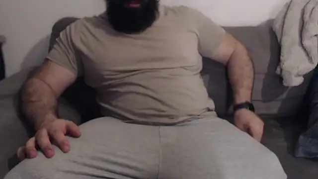 hugemachohandsome online show from April 7, 7:48 pm