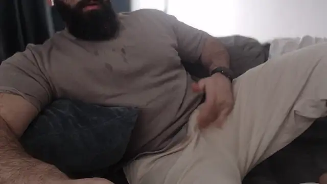 hugemachohandsome online show from February 19, 8:55 am