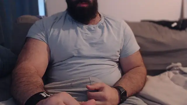 hugemachohandsome online show from December 20, 10:07 am