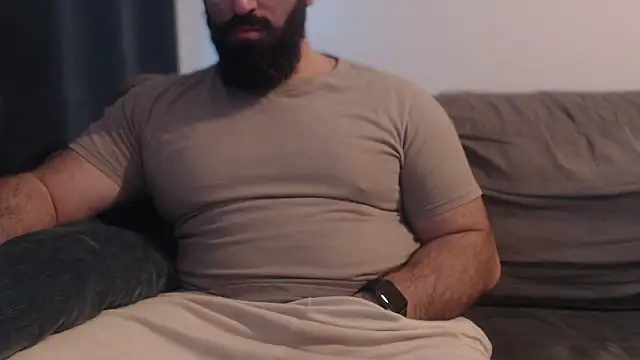 hugemachohandsome online show from February 13, 11:43 am