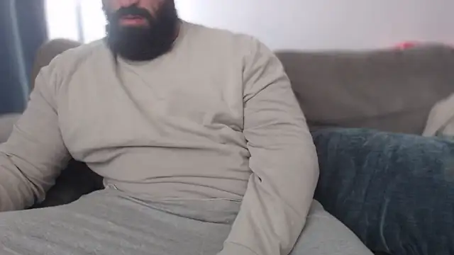 hugemachohandsome online show from December 21, 10:50 am