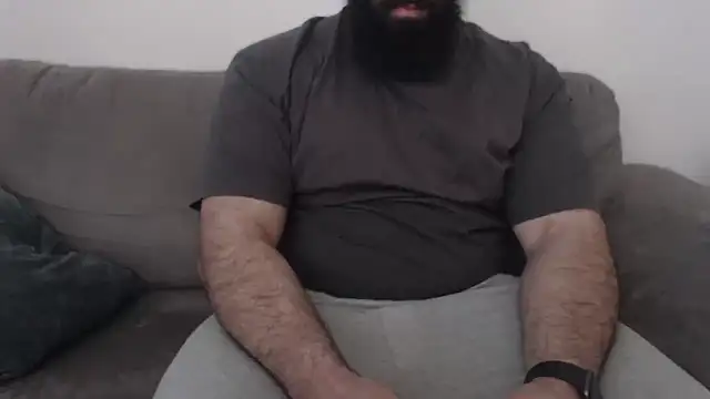 hugemachohandsome online show from April 17, 6:49 am