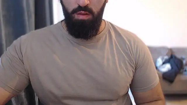 hugemachohandsome online show from October 21, 7:30 am