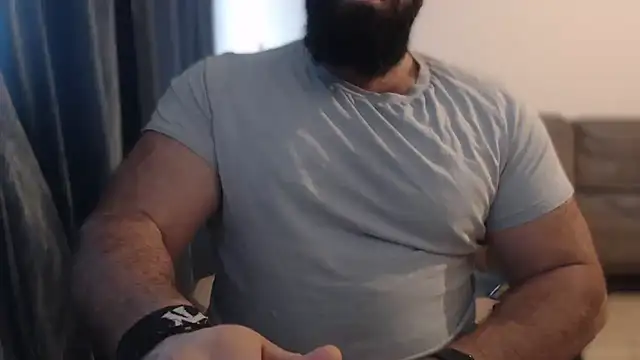 hugemachohandsome online show from November 15, 9:35 am