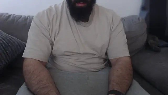 hugemachohandsome online show from April 29, 5:55 am