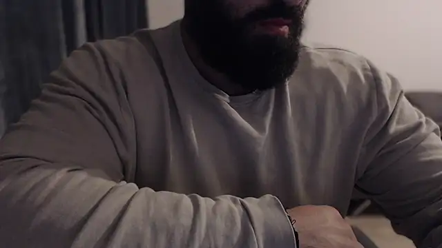 hugemachohandsome online show from October 25, 8:42 pm