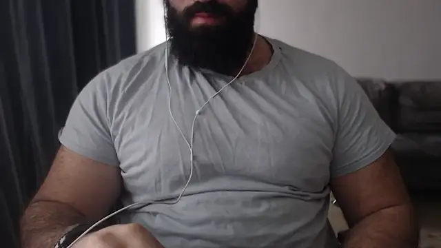 hugemachohandsome online show from November 16, 9:25 am