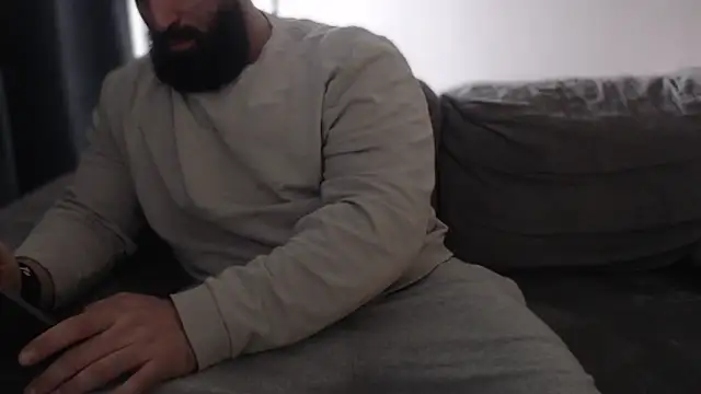 hugemachohandsome online show from December 5, 11:53 am