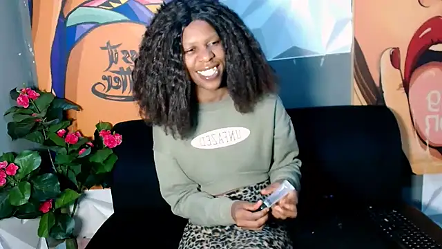 Snapshot of Ebonystormxxx chatting on October 5, 5:14 pm Ebonystormxxx online show from October 5, 5:14 pm
