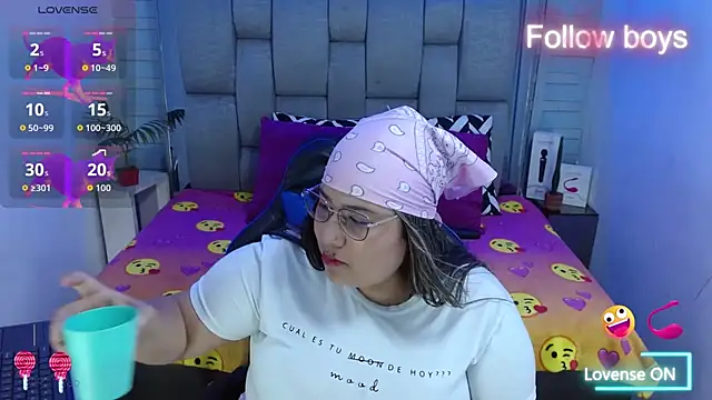 evelin zaens online show from December 14, 9:04 am