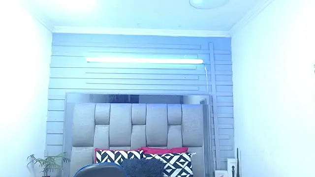 evelin zaens online show from March 22, 4:05 am