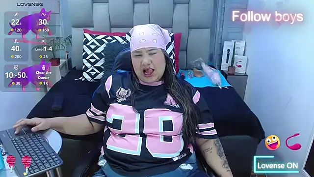 evelin zaens online show from December 20, 5:21 am