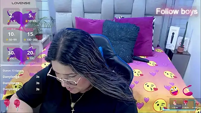 evelin zaens online show from February 15, 7:57 pm