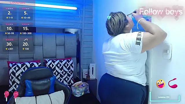 Snapshot of evelin_zaens chatting on November 6, 4:38 am evelin zaens online show from November 6, 4:38 am