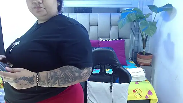 evelin zaens online show from April 15, 4:40 am