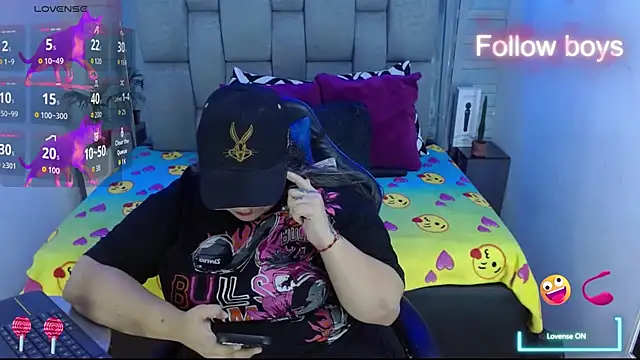 Snapshot of evelin_zaens chatting on November 27, 4:24 am evelin zaens online show from November 27, 4:24 am