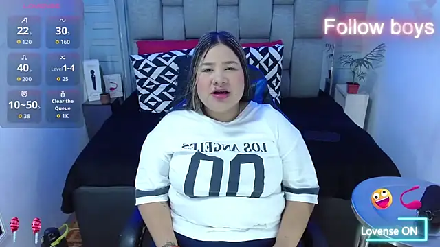 Snapshot of evelin_zaens chatting on November 13, 4:38 am evelin zaens online show from November 13, 4:38 am