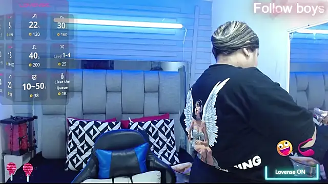 Snapshot of evelin_zaens chatting on October 13, 5:20 am evelin zaens online show from October 13, 5:20 am