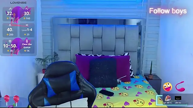 Snapshot of evelin_zaens chatting on December 3, 3:51 am evelin zaens online show from December 3, 3:51 am