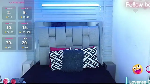 Snapshot of evelin_zaens chatting on September 10, 3:27 am evelin zaens online show from September 10, 3:27 am