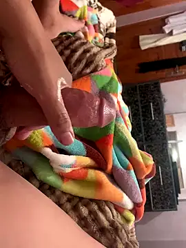 Snapshot of Son_fuck chatting on October 16, 10:51 pm Son fuck online show from October 16, 10:51 pm