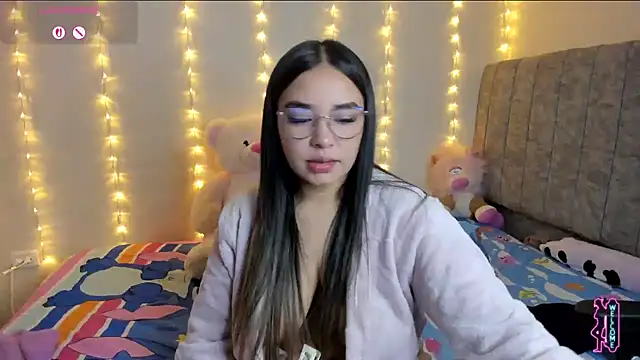 SaraCrow online show from April 10, 4:19 am