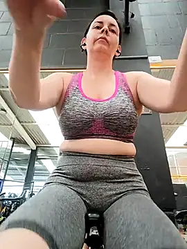 johannatb online show from April 8, 3:46 pm