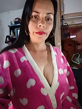 johannatb online show from May 18, 4:40 am