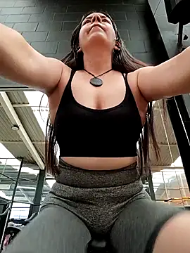 johannatb online show from February 11, 4:51 pm