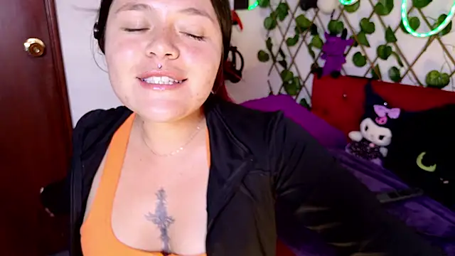  kalypso  online show from April 8, 8:32 pm