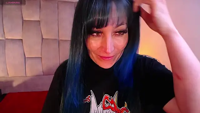 alicia moom online show from January 8, 8:53 am