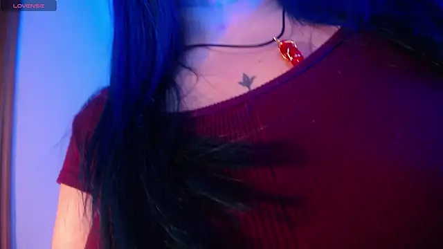 Snapshot of alicia_moom chatting on November 19, 7:47 pm alicia moom online show from November 19, 7:47 pm