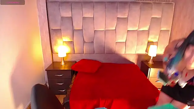 alicia moom online show from January 5, 8:12 pm