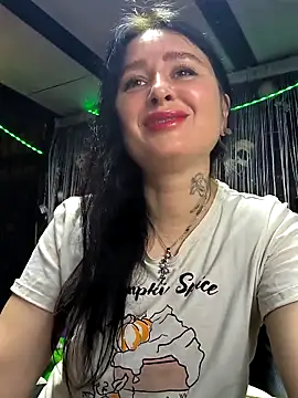 KikiXRed online show from April 12, 4:05 am