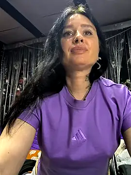 KikiXRed online show from April 19, 5:25 pm