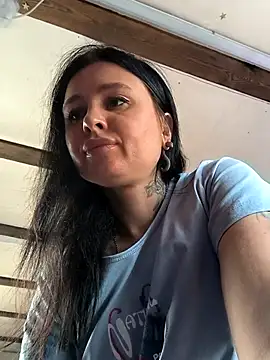 KikiXRed online show from November 26, 9:31 am