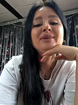 KikiXRed online show from April 23, 9:16 am