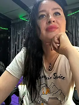 KikiXRed online show from April 3, 4:30 am