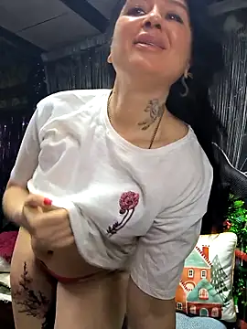 KikiXRed online show from January 15, 5:33 am