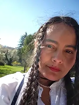 bellapaty online show from March 19, 10:15 am