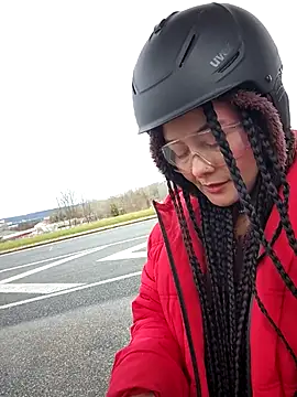 Snapshot of bellapaty chatting on February 19, 10:34 am bellapaty online show from February 19, 10:34 am