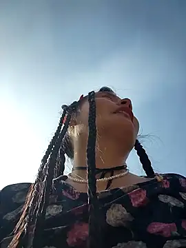 bellapaty online show from March 5, 9:50 am